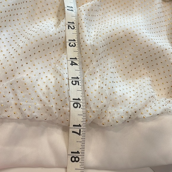 MM Couture by Miss M off the shoulder beautiful blouse. White size L - Picture 12 of 16